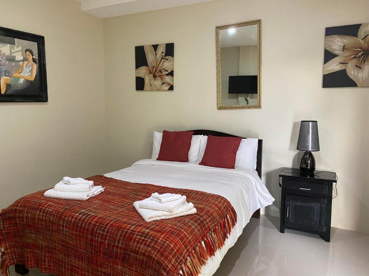 Casa Cecilia Hotel Bantay Exterior photo