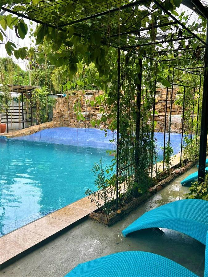 Casa Cecilia Hotel Bantay Exterior photo