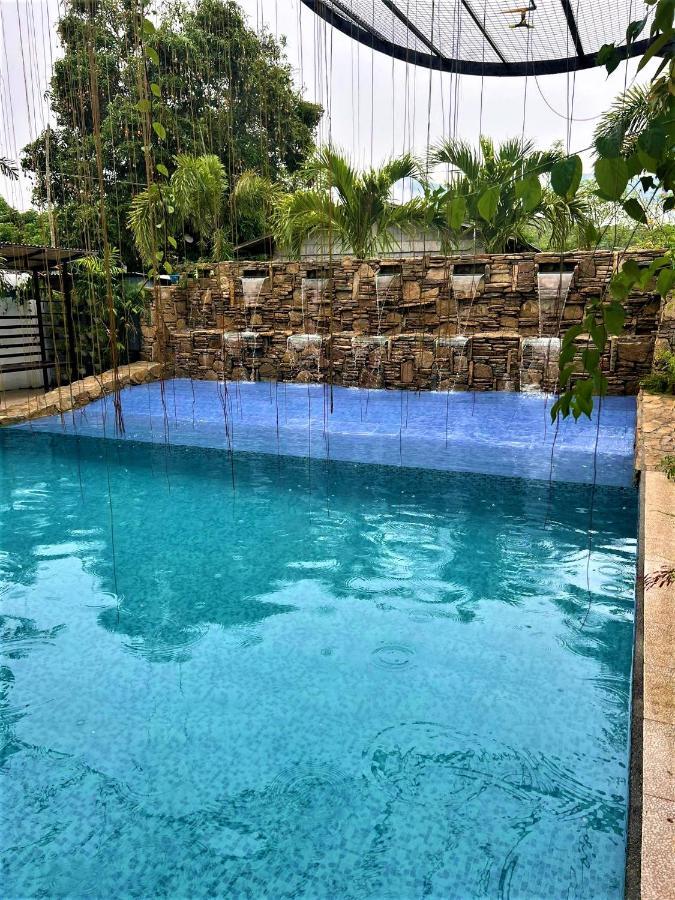 Casa Cecilia Hotel Bantay Exterior photo