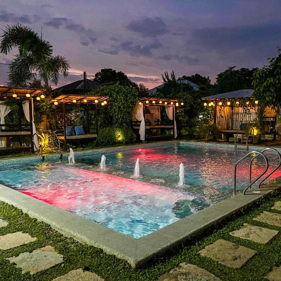 Casa Cecilia Hotel Bantay Exterior photo