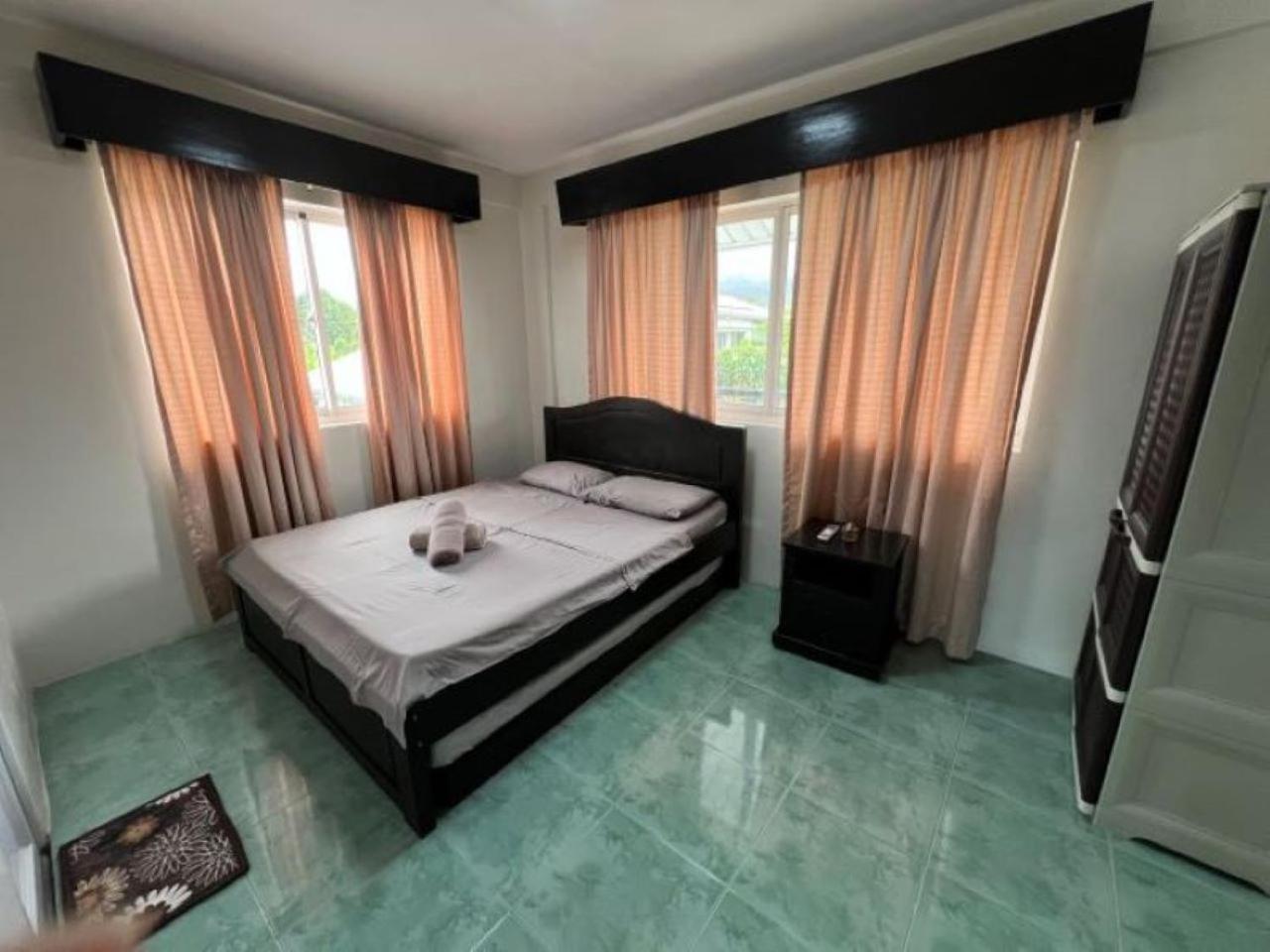 Casa Cecilia Hotel Bantay Exterior photo